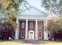 [photo, Kent County Circuit Court, 103 Cross St., Chestertown, Maryland]